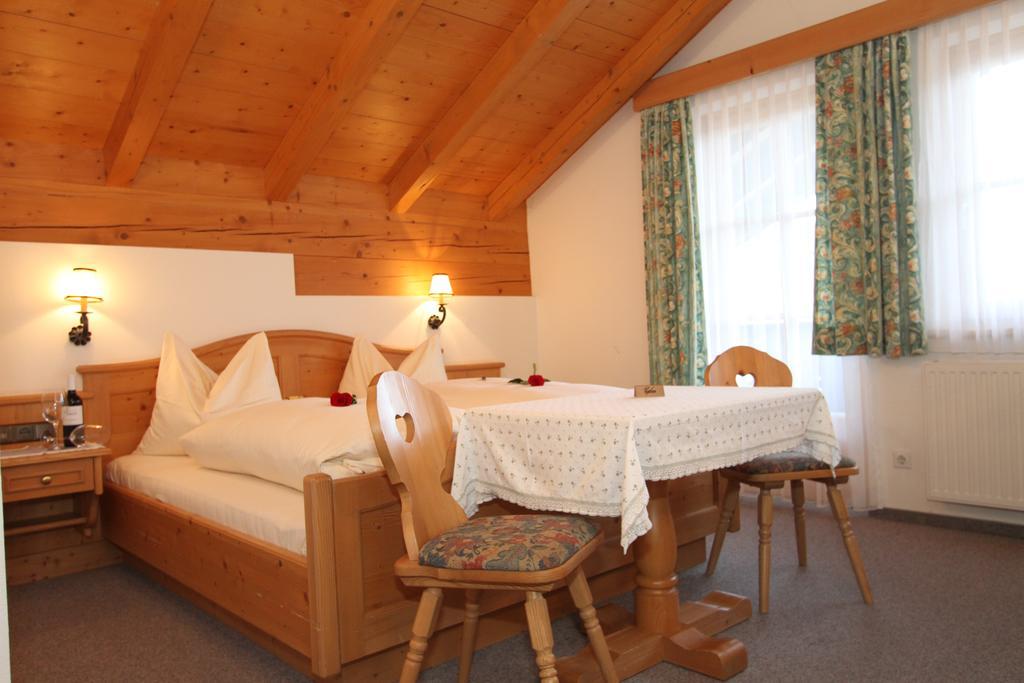 Hotel - Wirts'Haus "Zum Schweizer" Lofer Bagian luar foto