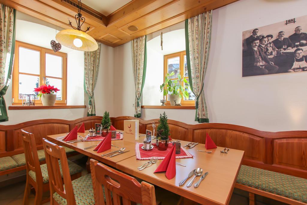 Hotel - Wirts'Haus "Zum Schweizer" Lofer Bagian luar foto